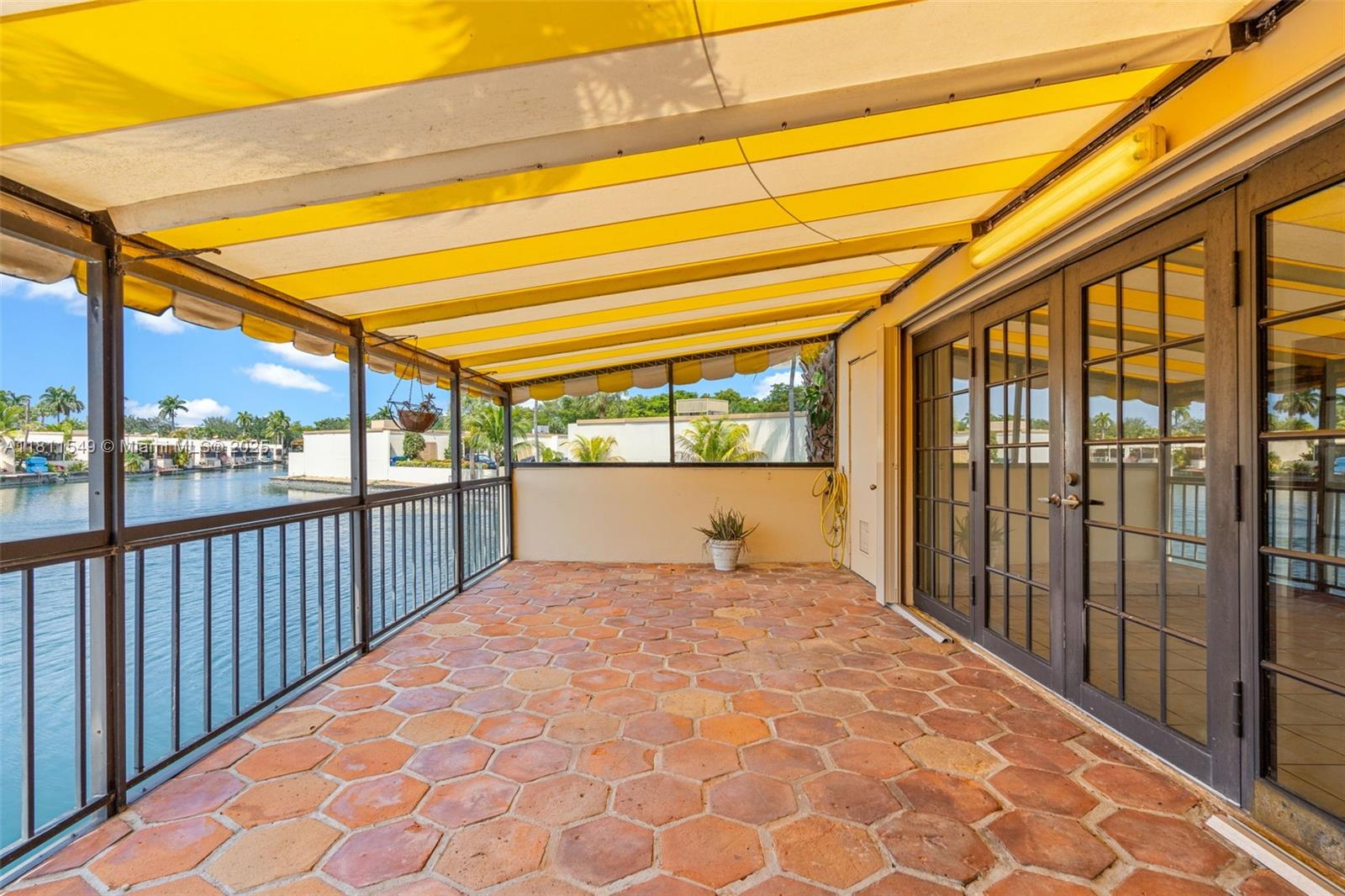 MIAMI LAKES LOCH LOMOND W - Residential