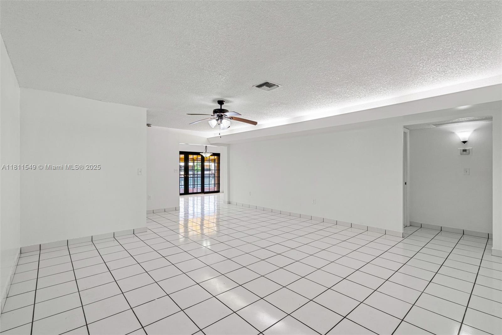 MIAMI LAKES LOCH LOMOND W - Residential