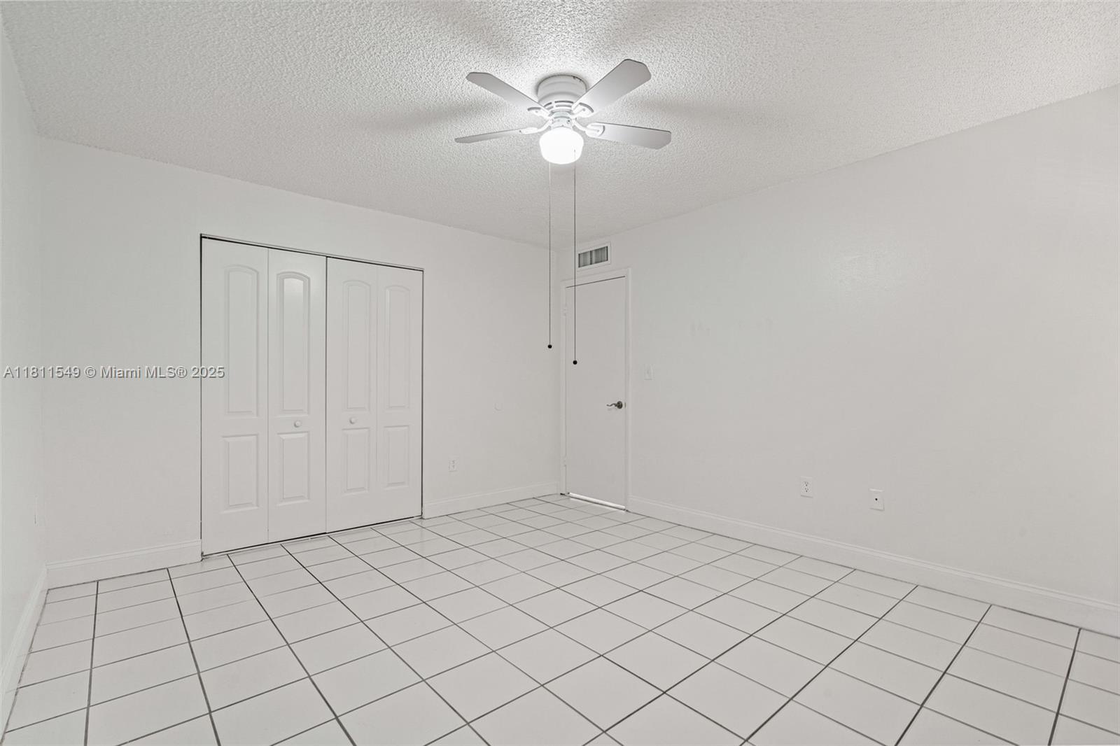 MIAMI LAKES LOCH LOMOND W - Residential