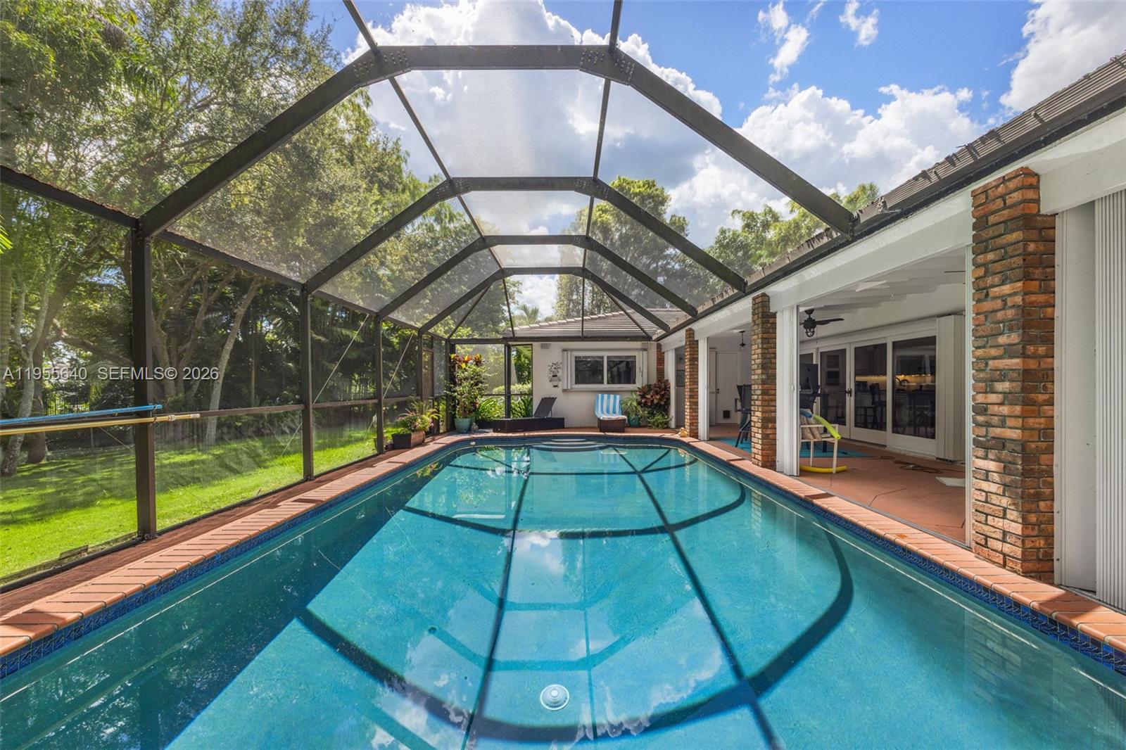 COUNTRY SQUIRE MNR SEC 4 - Residential