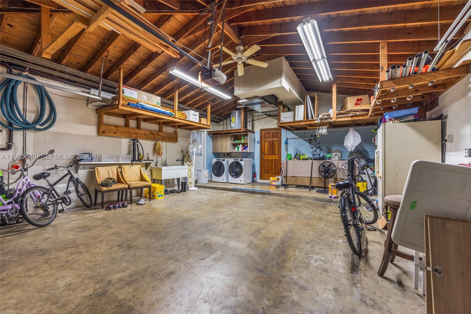 COUNTRY SQUIRE MNR SEC 4 - Residential