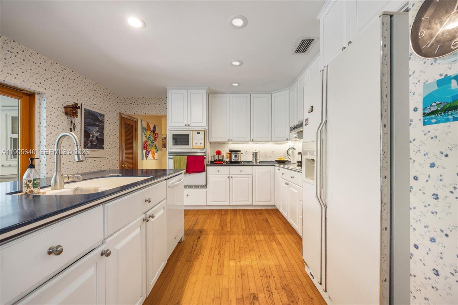 COUNTRY SQUIRE MNR SEC 4 - Residential