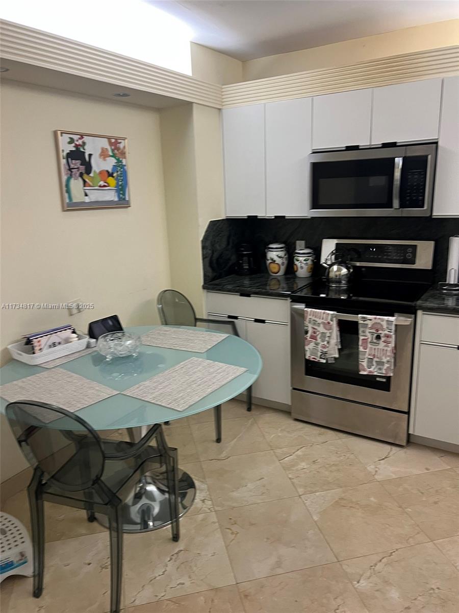 BALMORAL CONDO - Residential