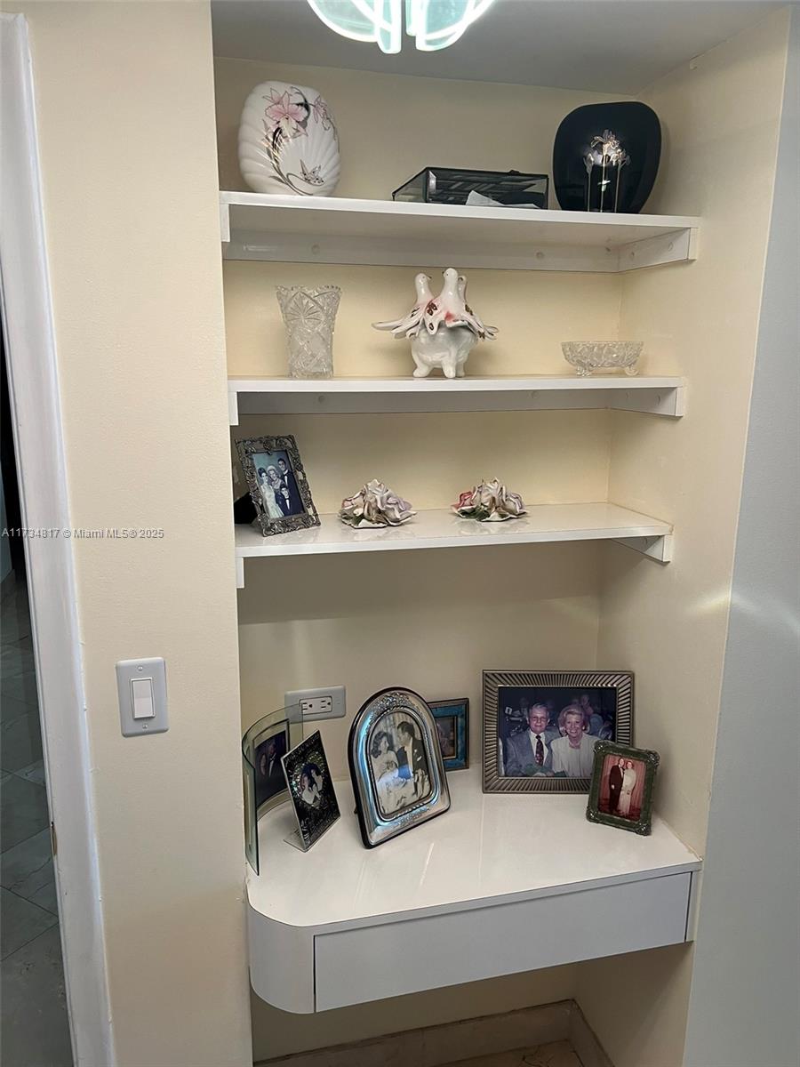 BALMORAL CONDO - Residential