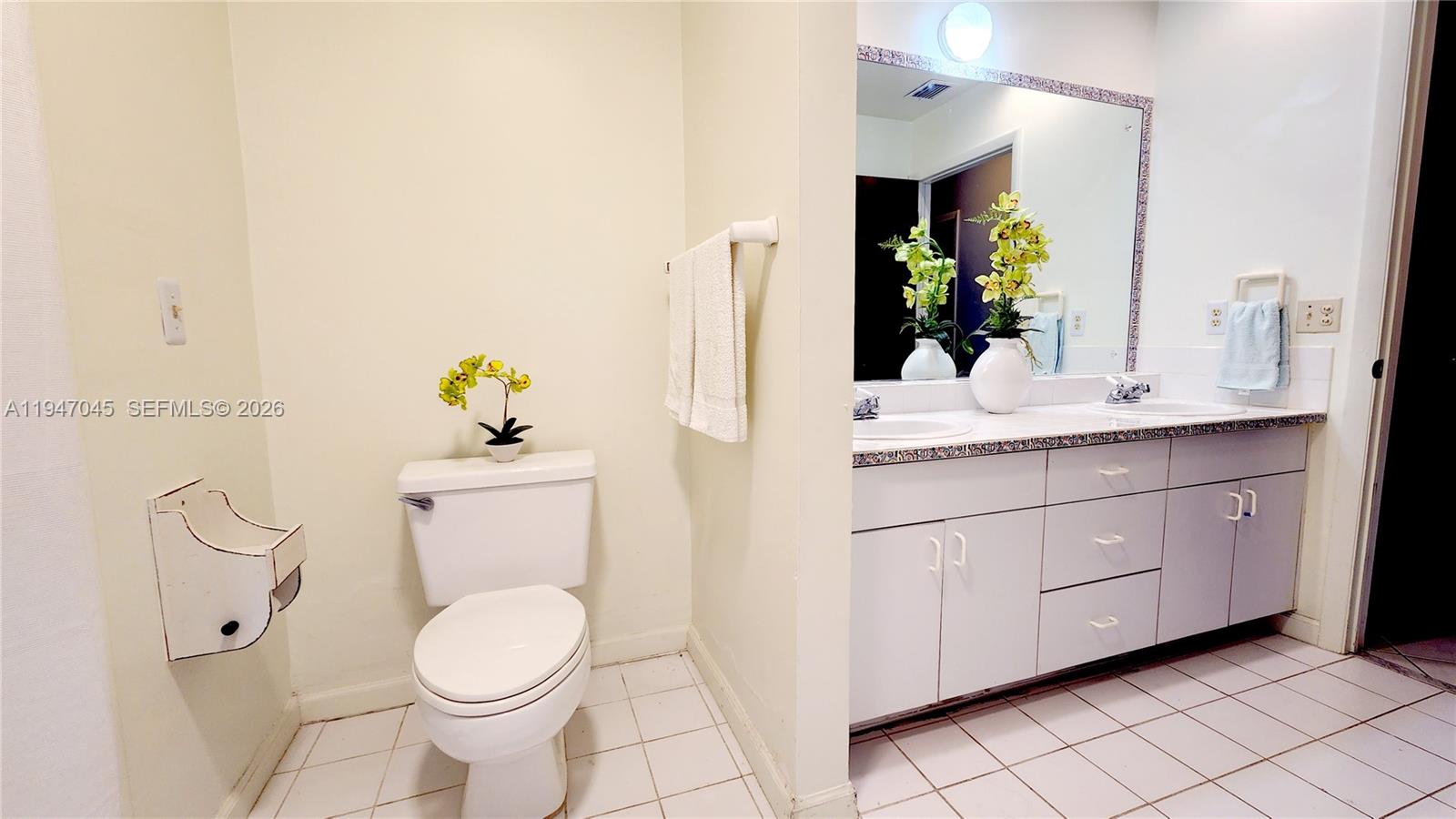 KINGS GROVE - Residential