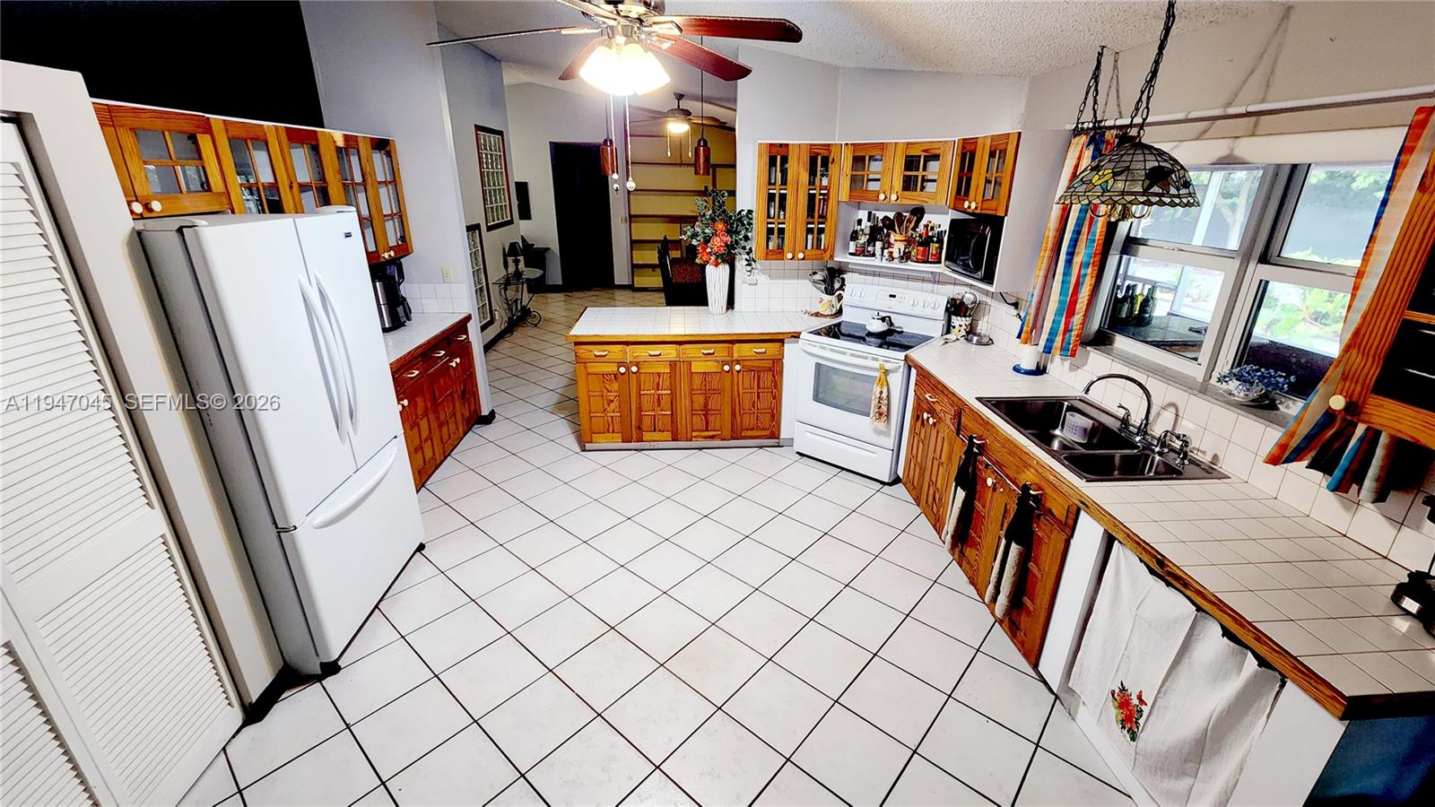 KINGS GROVE - Residential