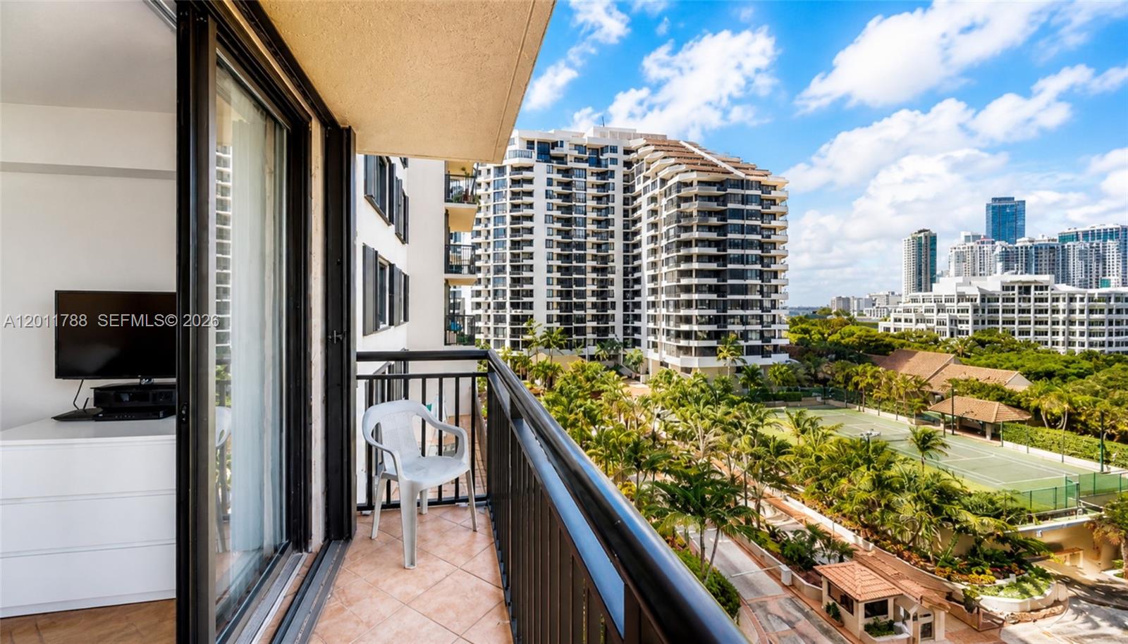 540 Brickell Key Dr 813