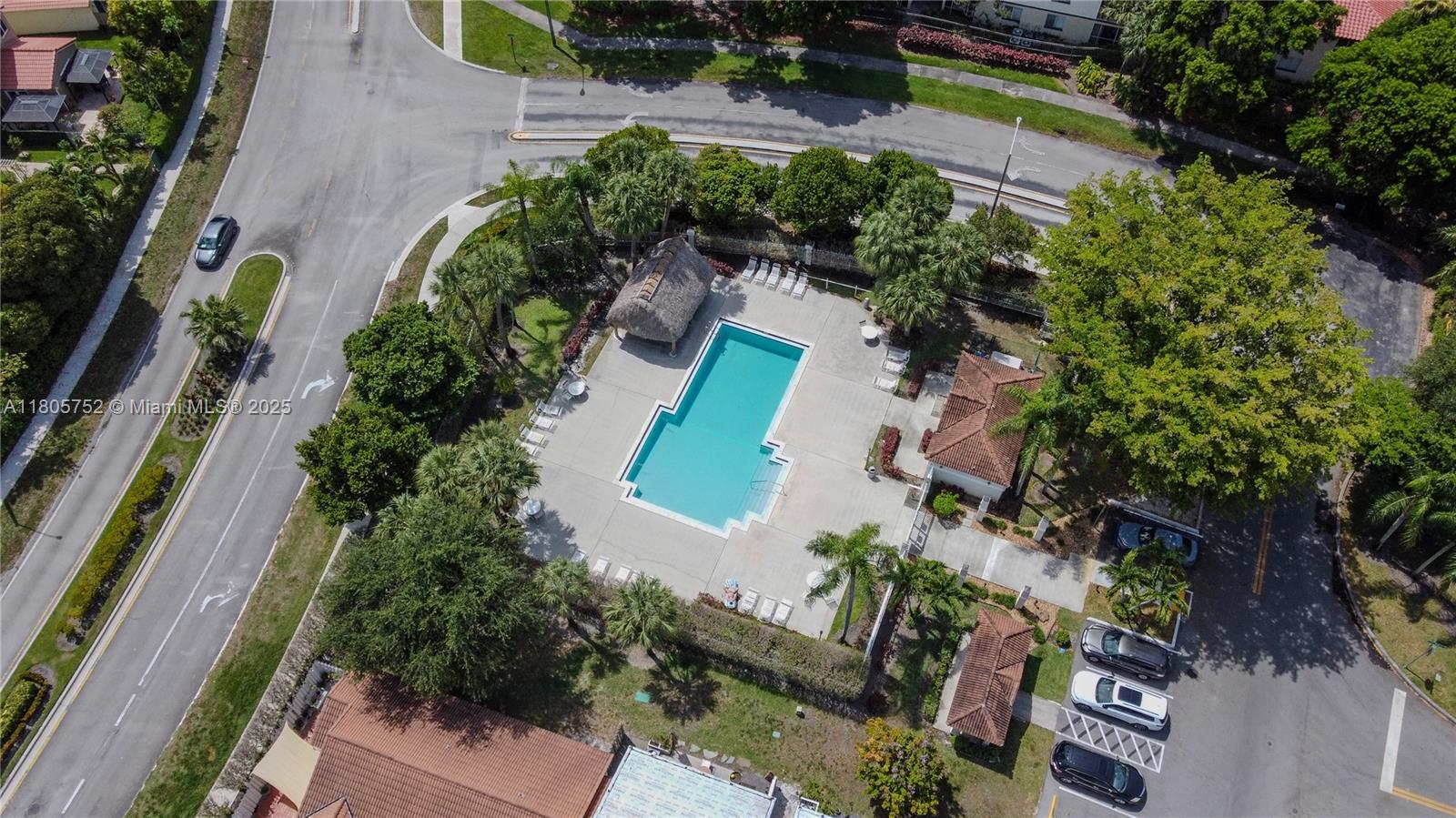 IMAGES AT PEMBROKE POINTE - Residential
