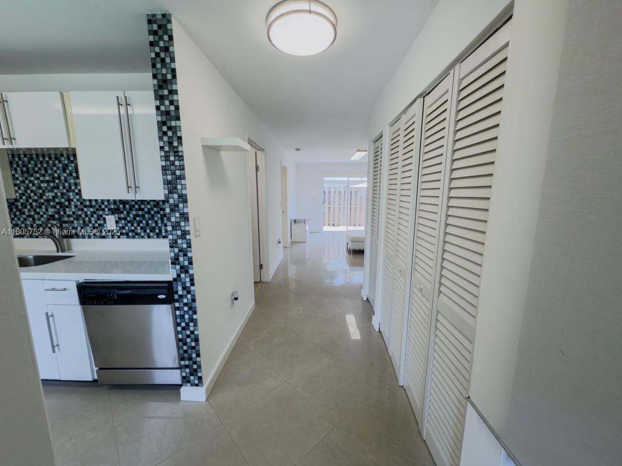 IMAGES AT PEMBROKE POINTE - Residential