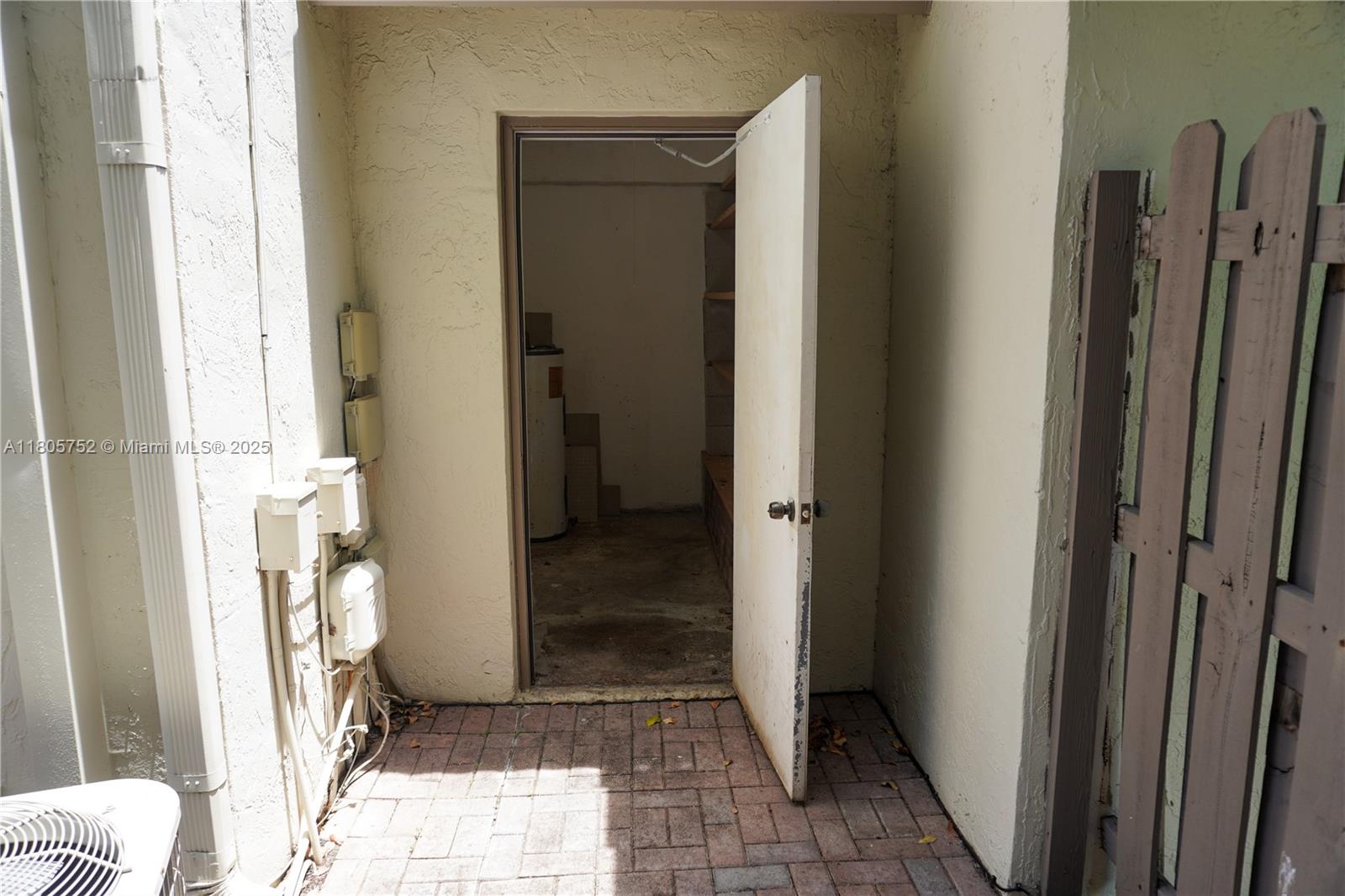 IMAGES AT PEMBROKE POINTE - Residential