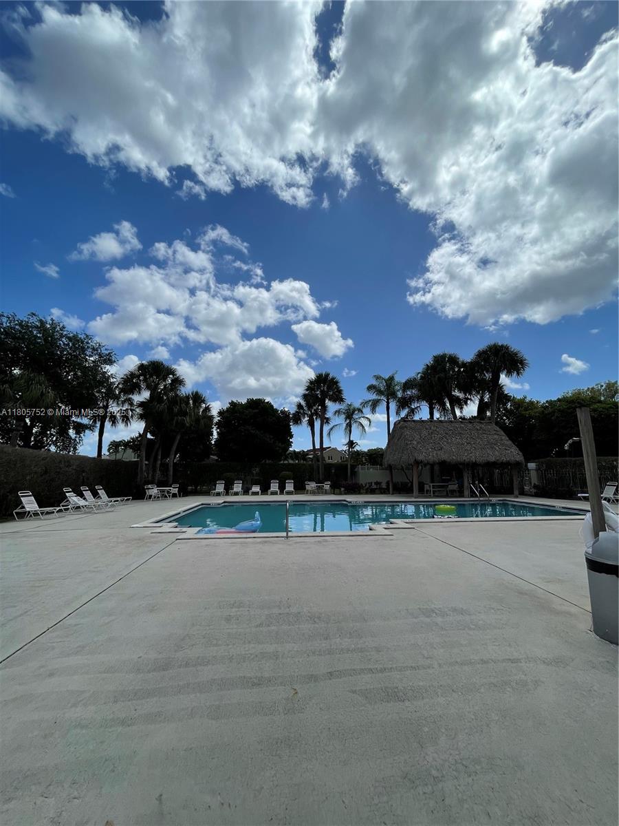 IMAGES AT PEMBROKE POINTE - Residential