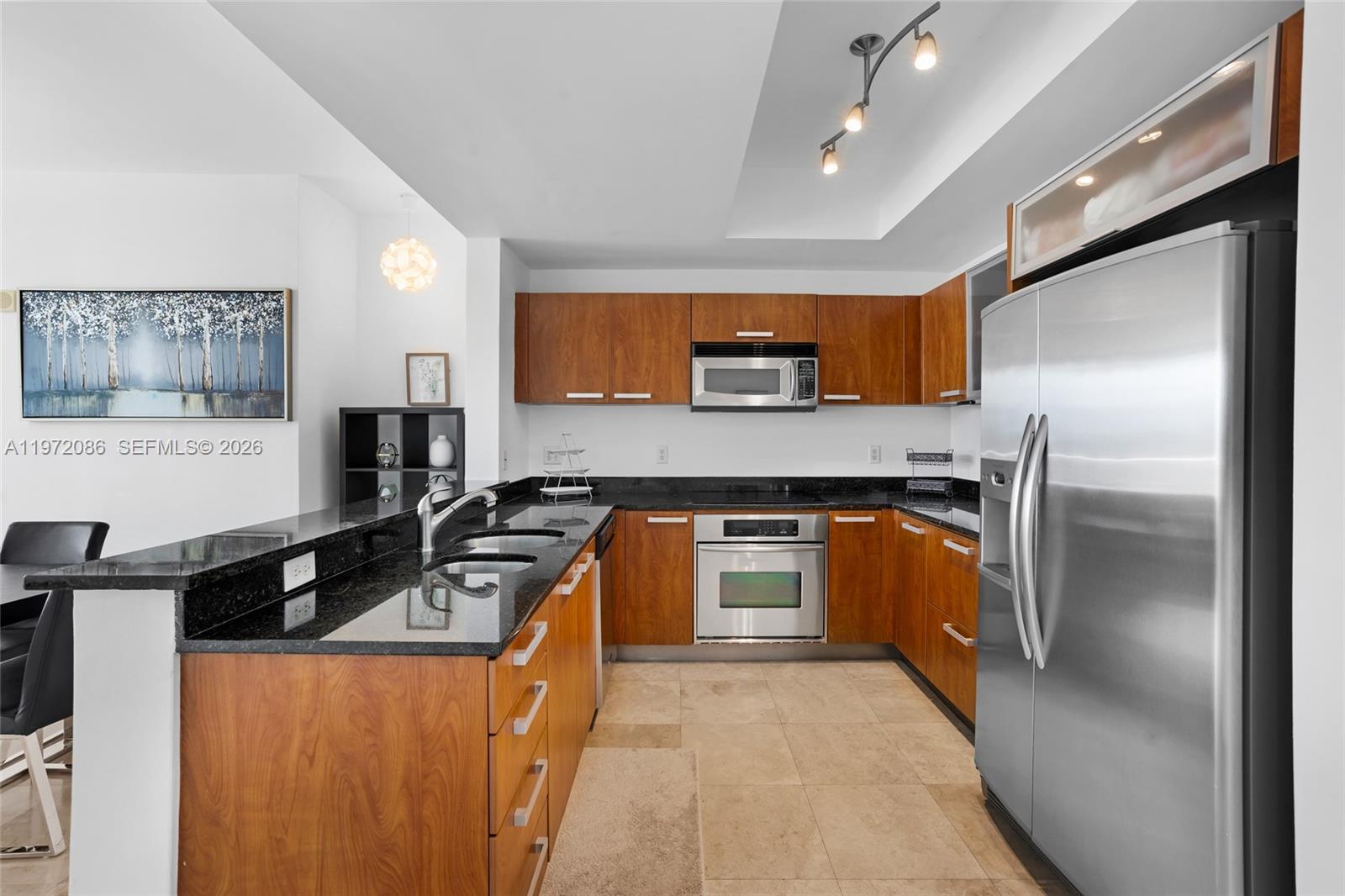 3131 NE 188th St 1-910