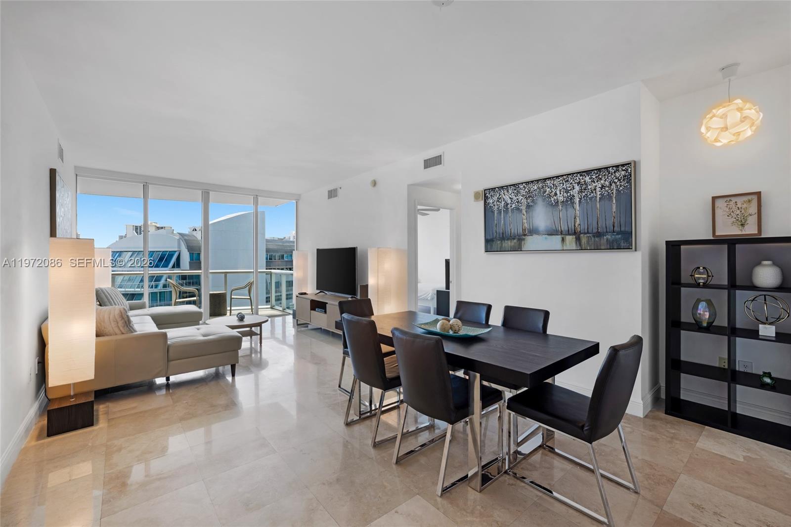 3131 NE 188th St 1-910