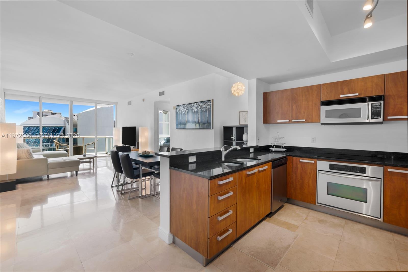 3131 NE 188th St 1-910