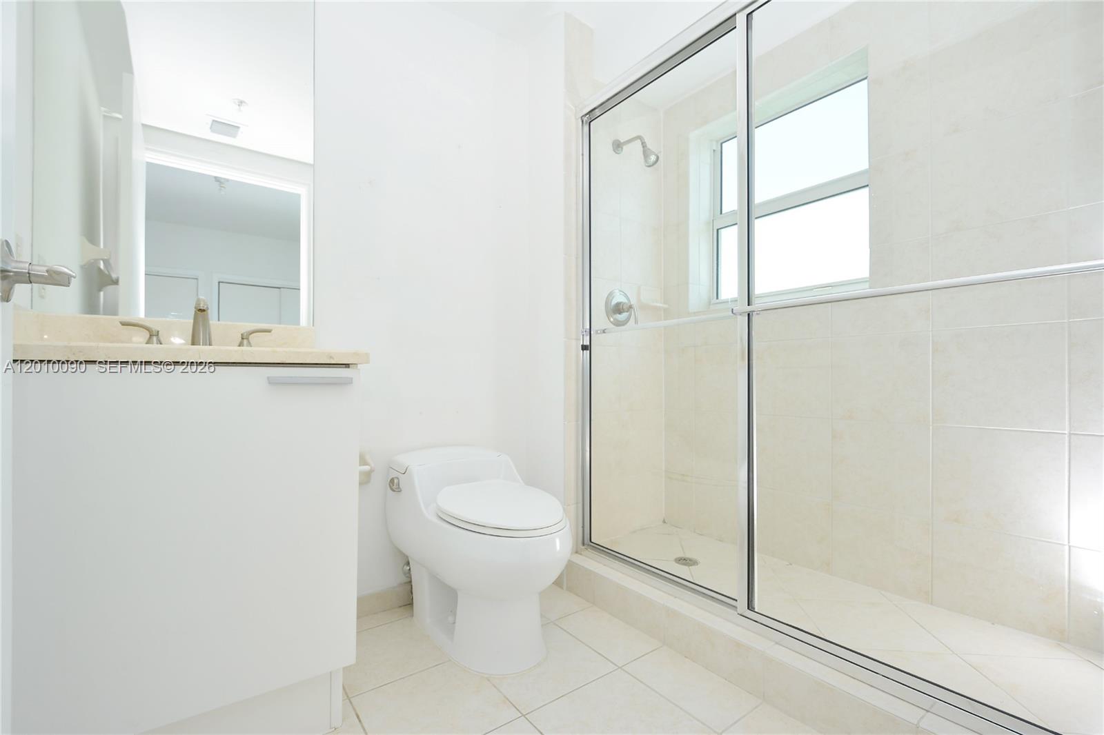 THE OAKS I CONDO - Residential