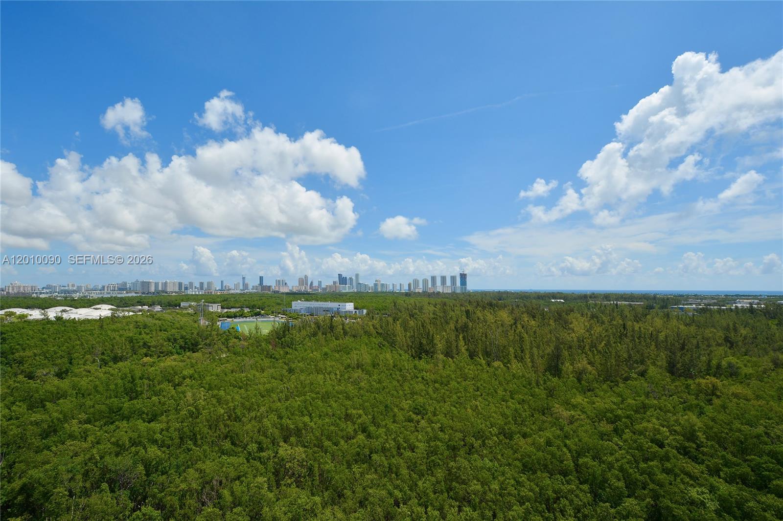 THE OAKS I CONDO - Residential