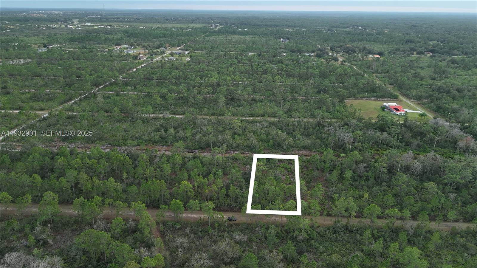 INDIAN LAKE EST - Land