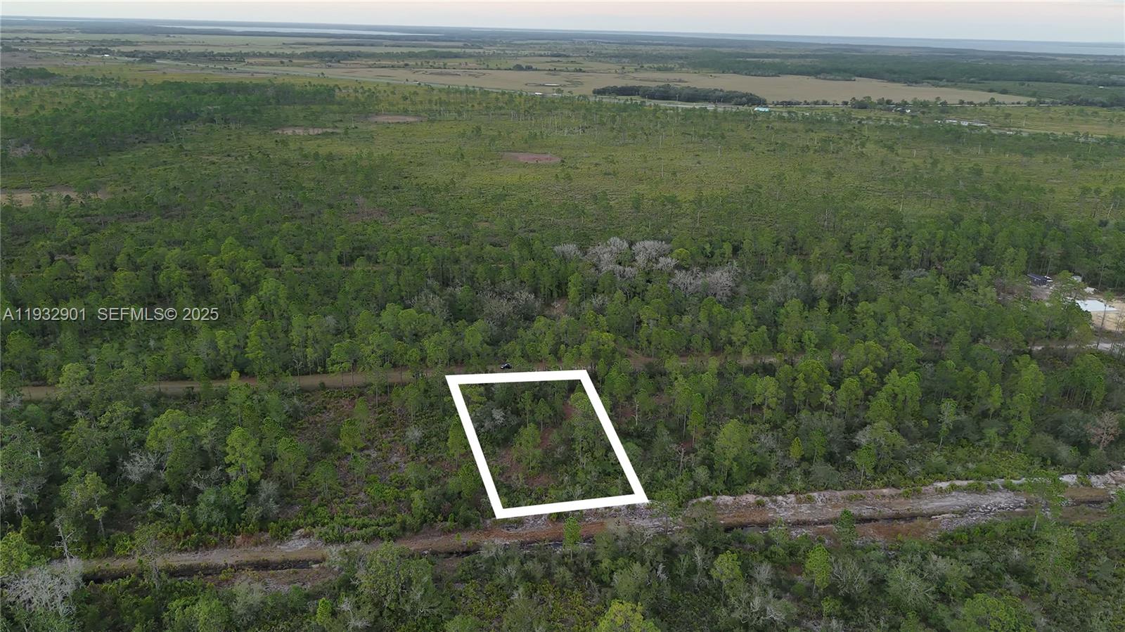 INDIAN LAKE EST - Land