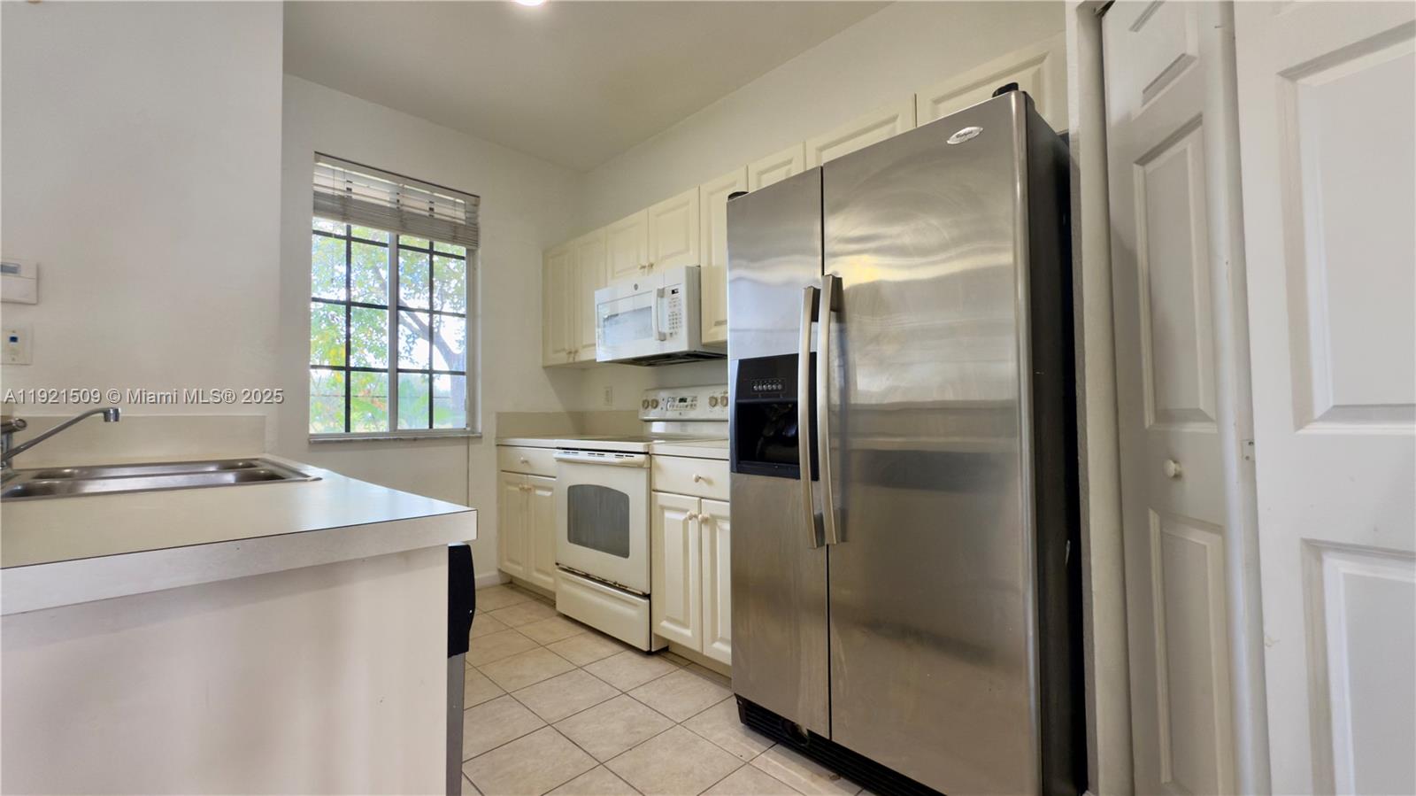 MARSH HARBOUR - Residential Lease