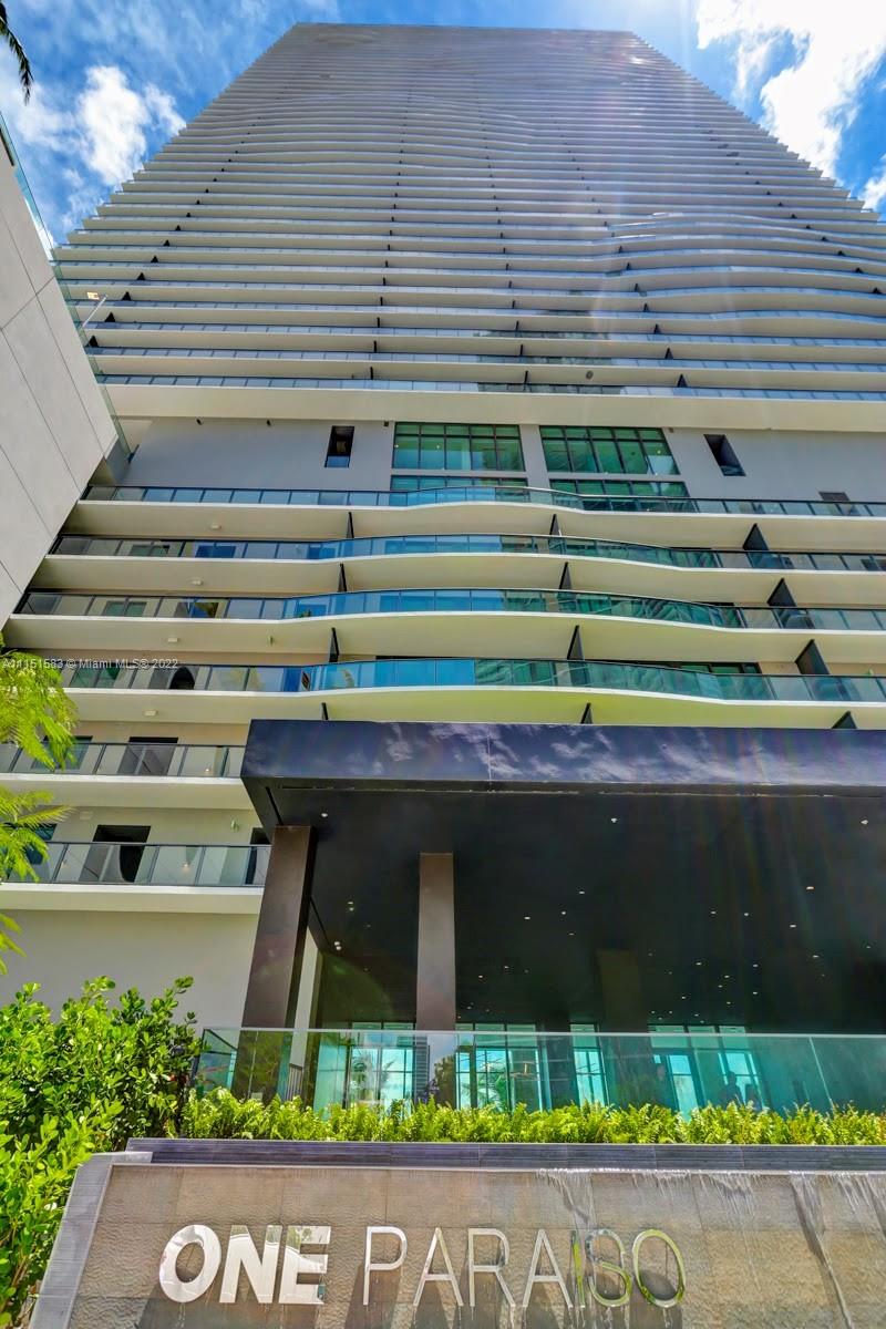 ONE PARAISO - Residential Lease