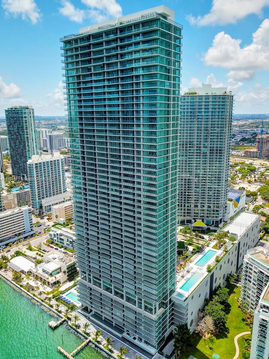 ONE PARAISO - Residential Lease