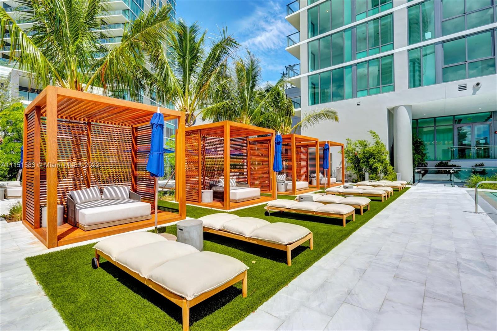 ONE PARAISO - Residential Lease