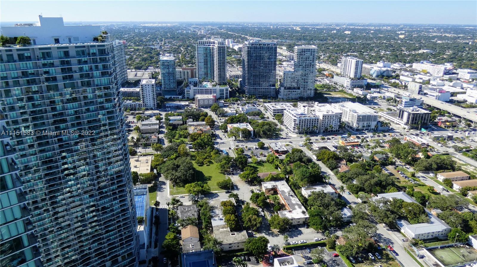 ONE PARAISO - Residential Lease