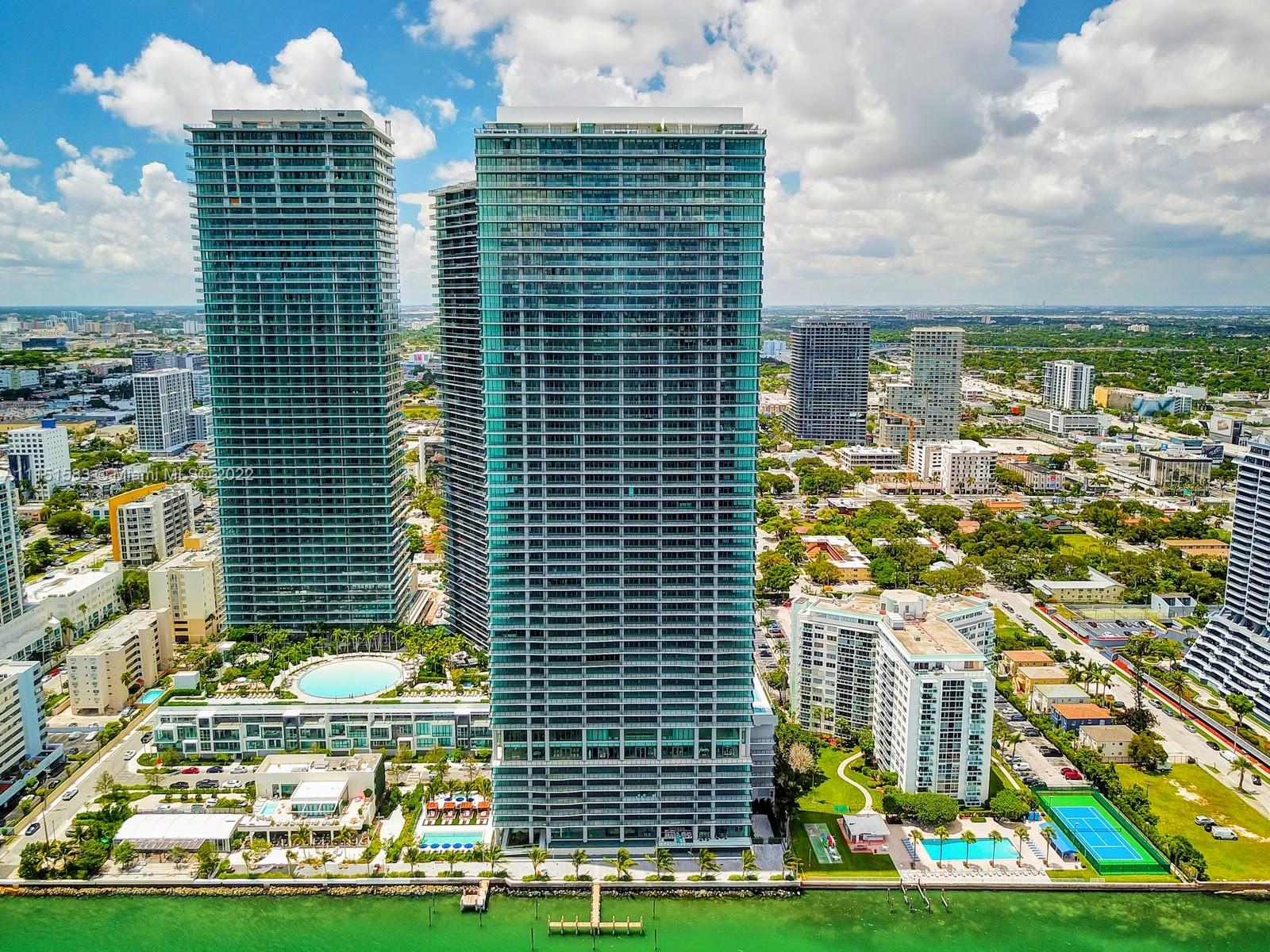 ONE PARAISO - Residential Lease