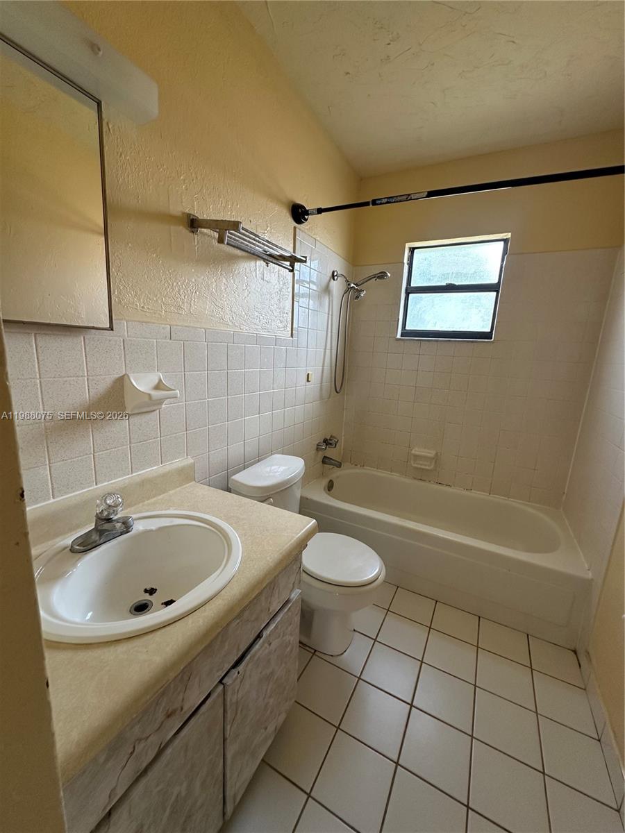 4420.000 - LAS PALMAS RESO - Residential