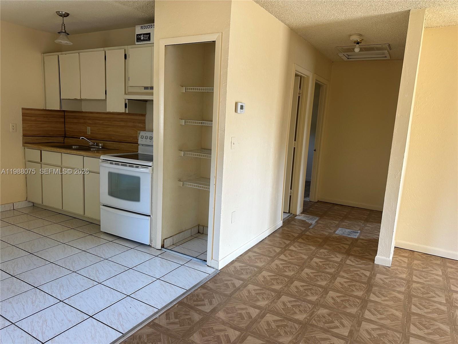 4420.000 - LAS PALMAS RESO - Residential