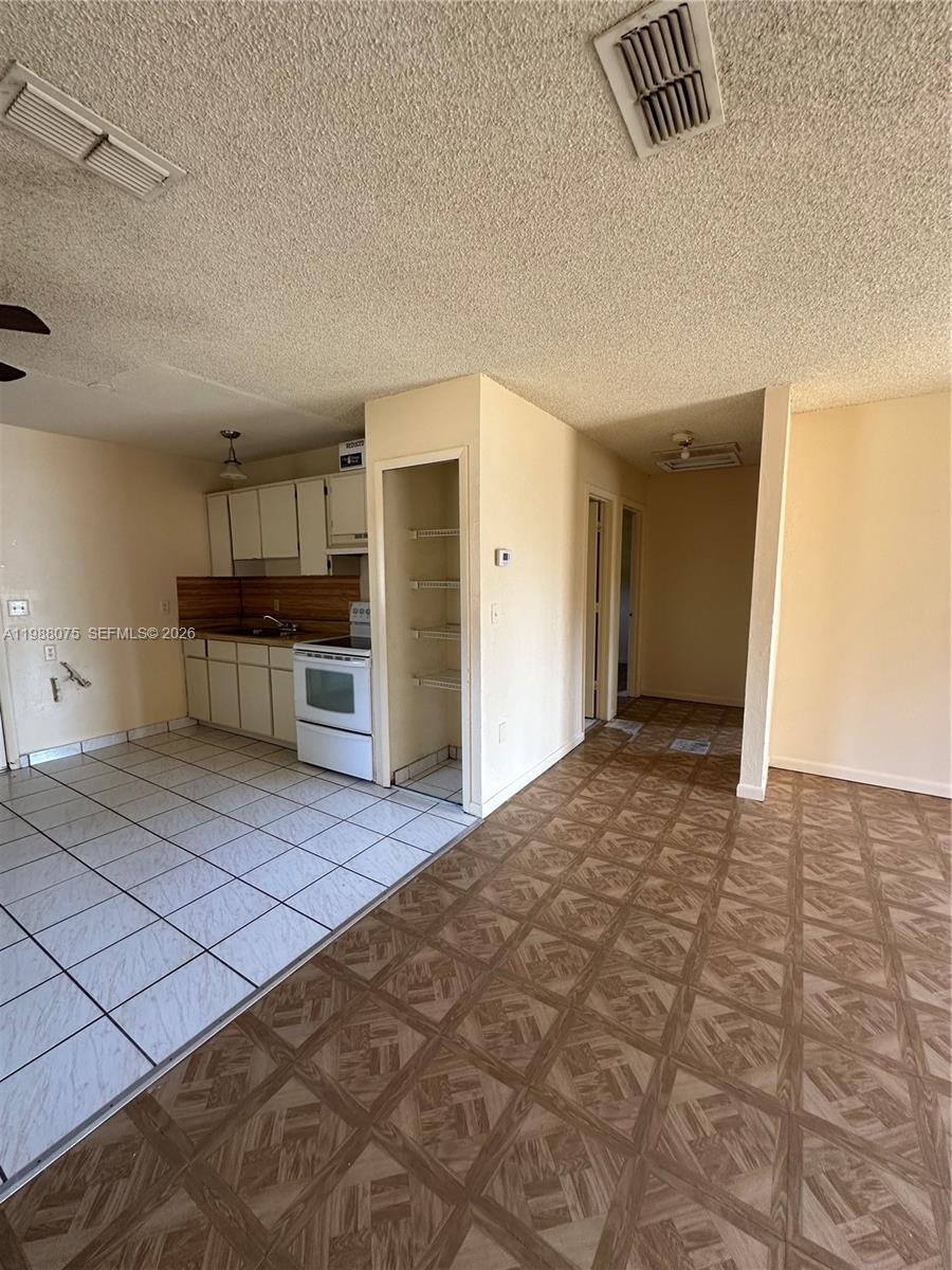 4420.000 - LAS PALMAS RESO - Residential