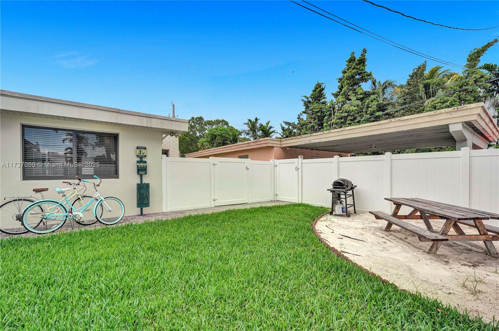 HOLLYWOOD SOUTH SIDE ADD - Residential