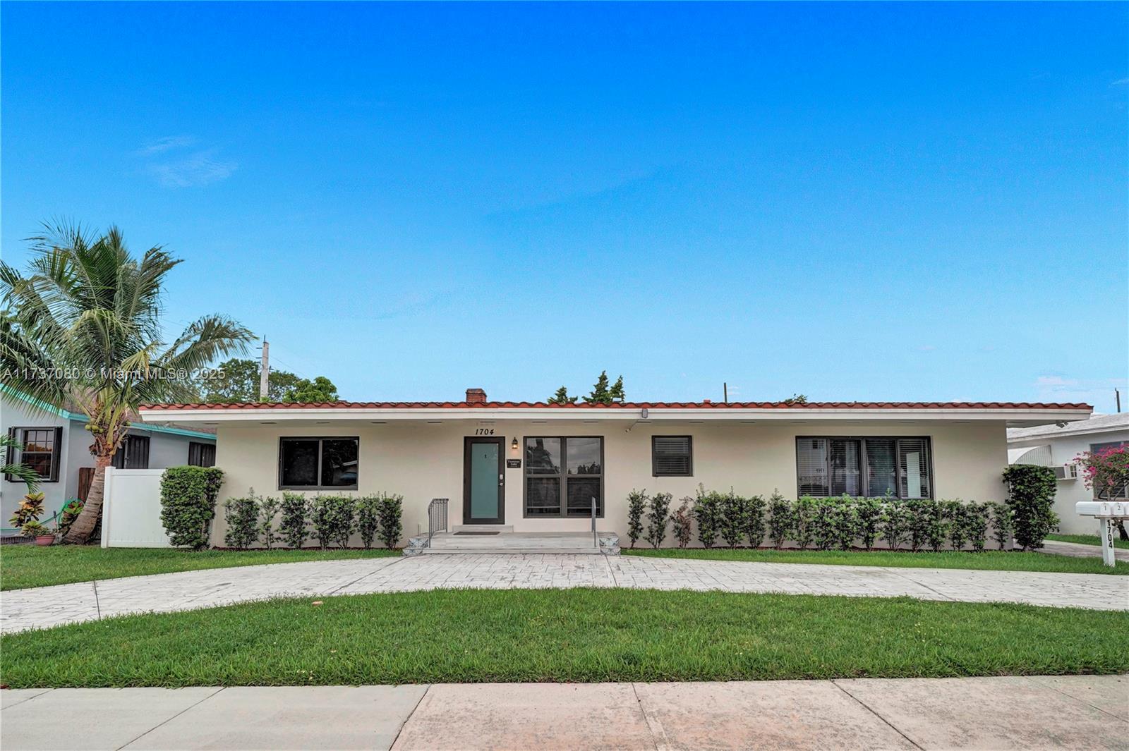 Property for Sale at 1704 Rodman St, Hollywood, Broward County, Florida - Bedrooms: 5 
Bathrooms: 4  - $1,245,000