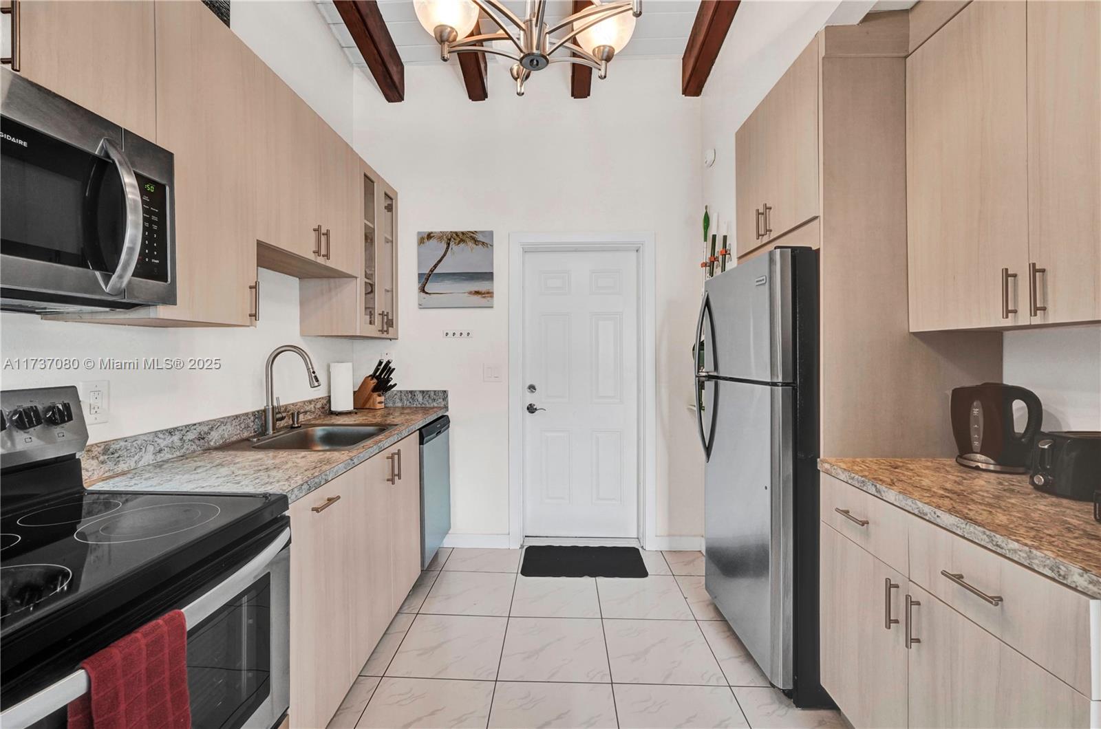 HOLLYWOOD SOUTH SIDE ADD - Residential