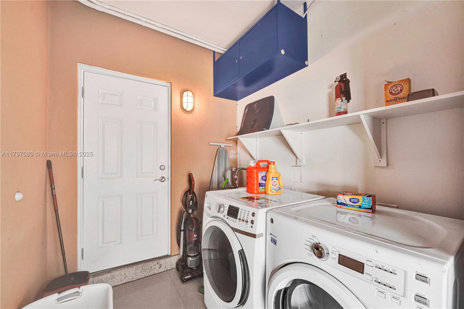 HOLLYWOOD SOUTH SIDE ADD - Residential