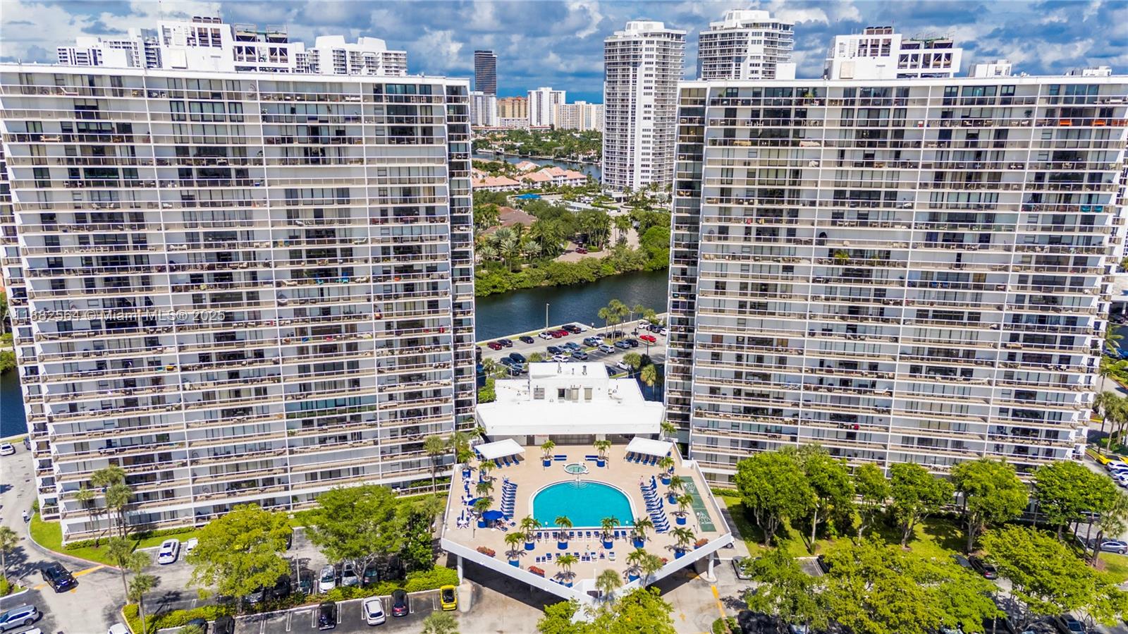 FLAMENCO CONDO TOWER I - Residential Lease