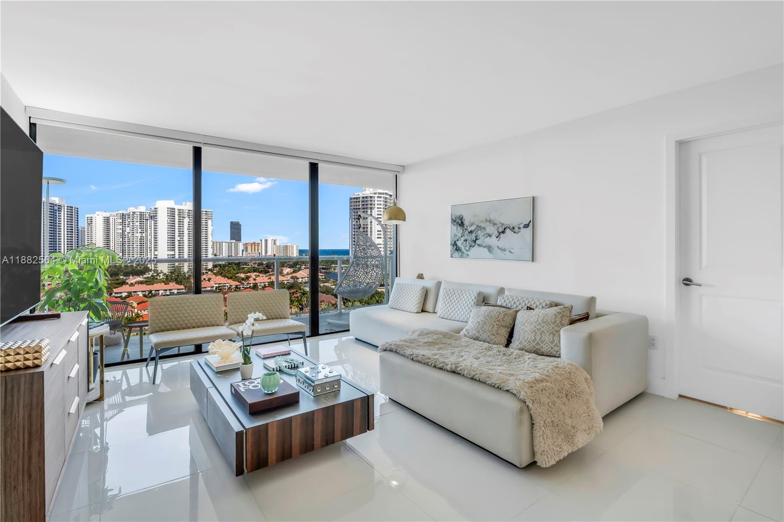 FLAMENCO CONDO TOWER I - Residential Lease