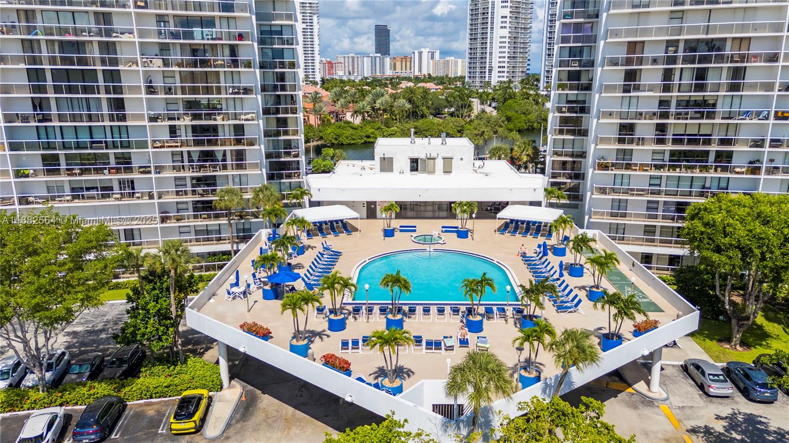 FLAMENCO CONDO TOWER I - Residential Lease