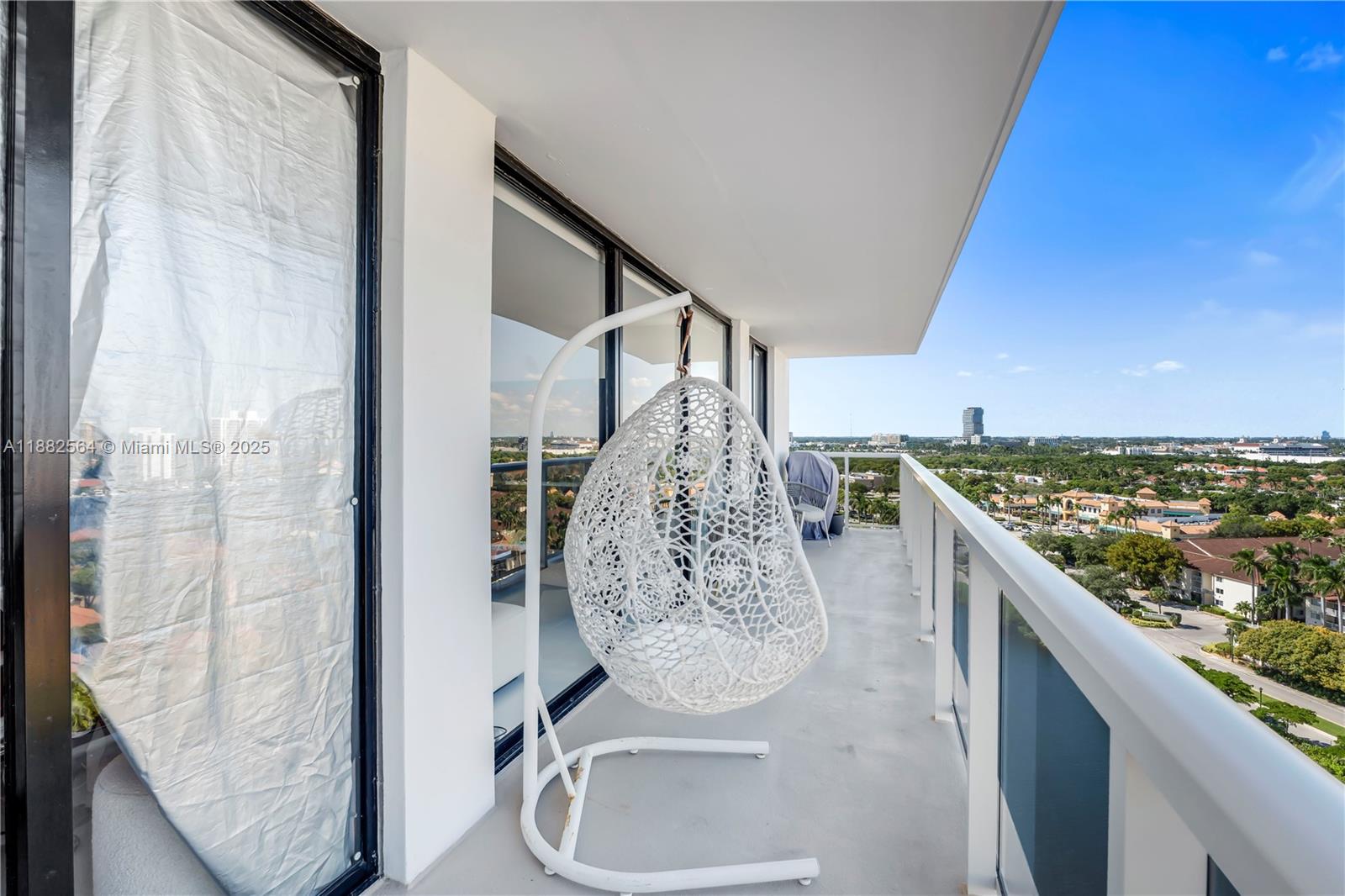 FLAMENCO CONDO TOWER I - Residential Lease