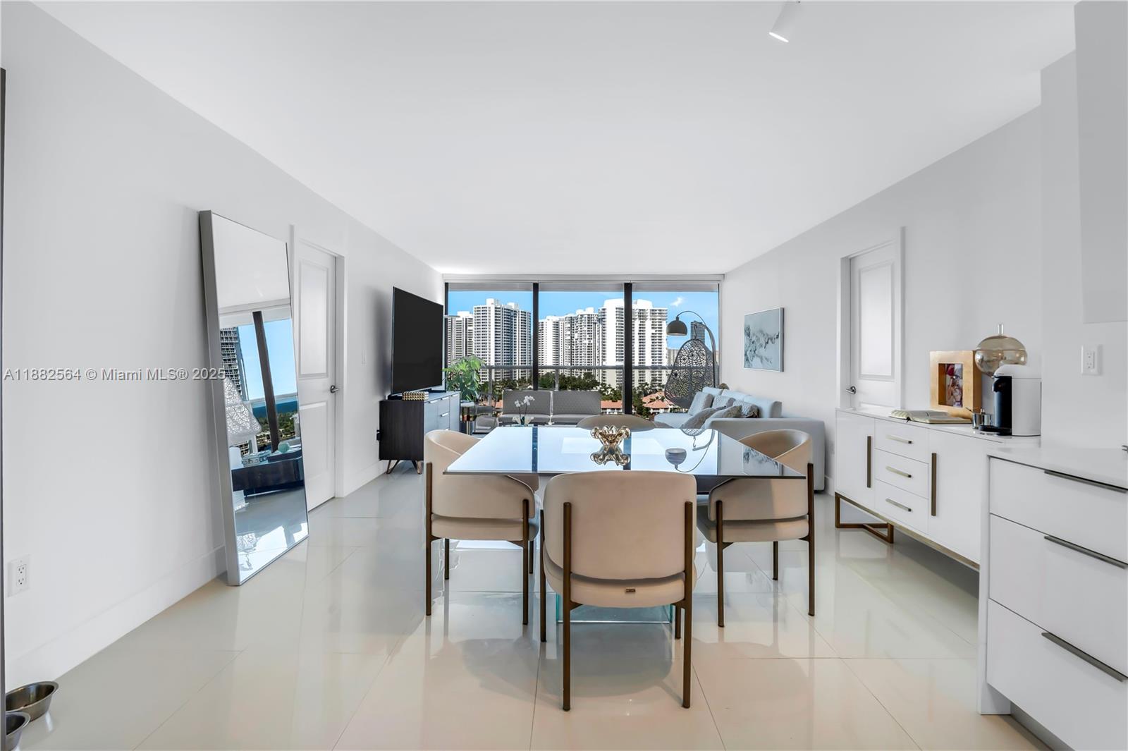 FLAMENCO CONDO TOWER I - Residential Lease