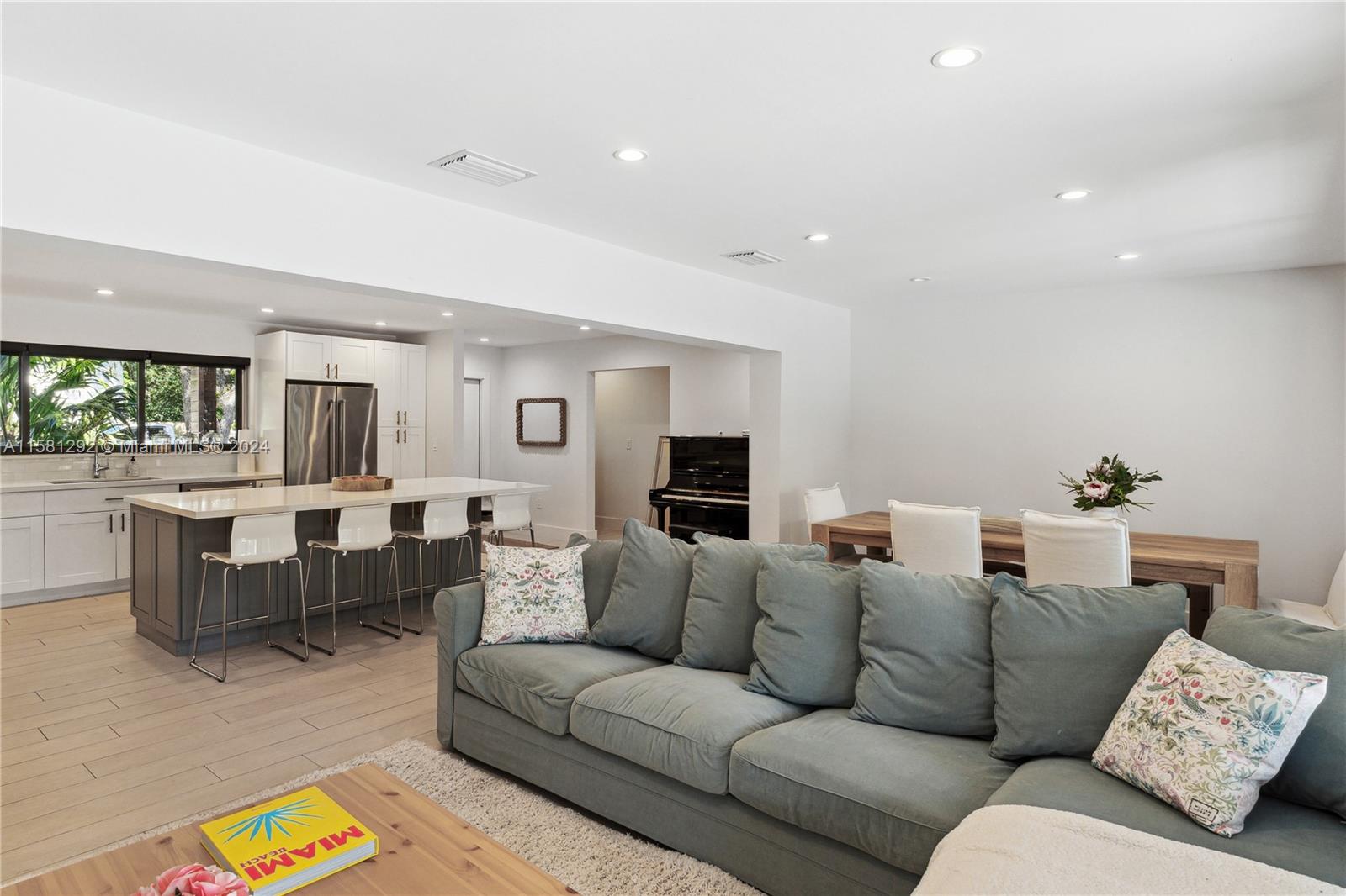 HIGH PINES REV PLAT OF 2N - Residential