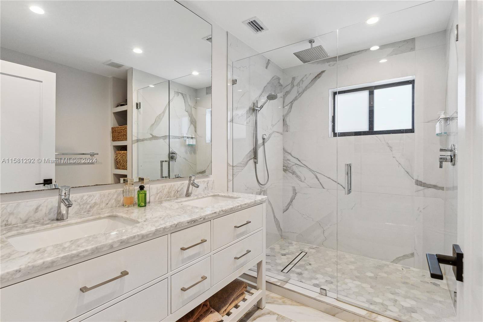 HIGH PINES REV PLAT OF 2N - Residential