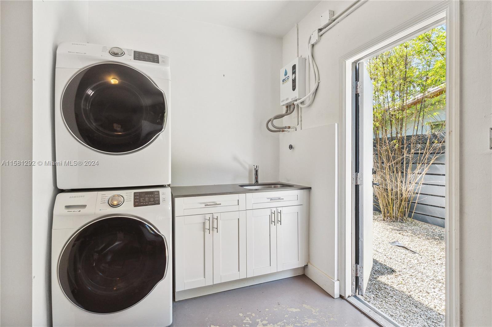 HIGH PINES REV PLAT OF 2N - Residential