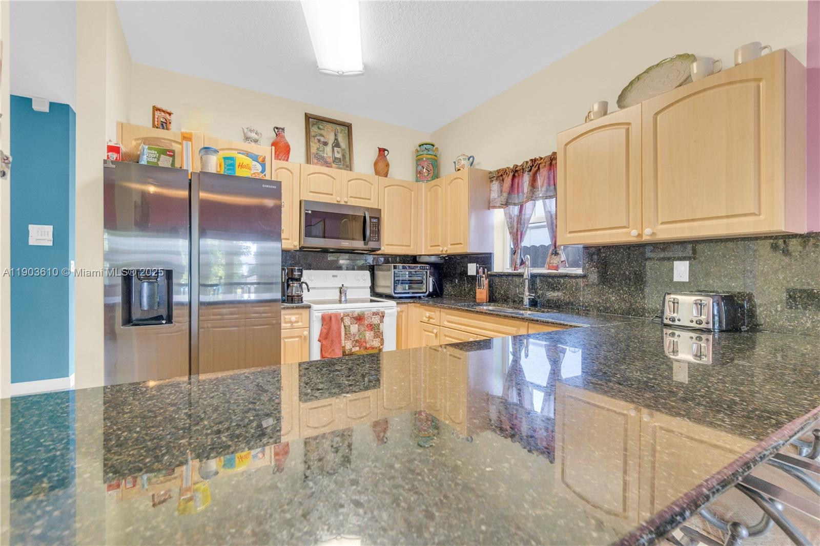 SAN DENIS ESTATES - Residential