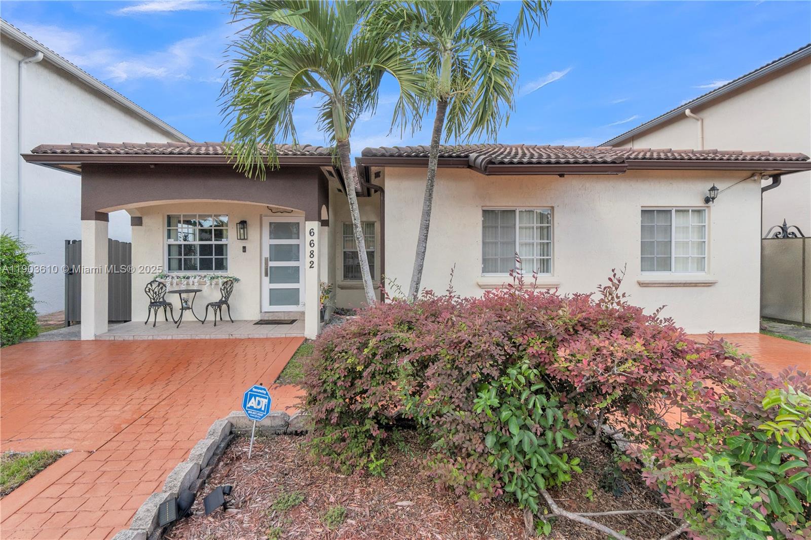 SAN DENIS ESTATES - Residential