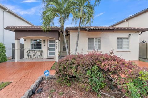 6682 SW 157th Ct Miami FL 33193