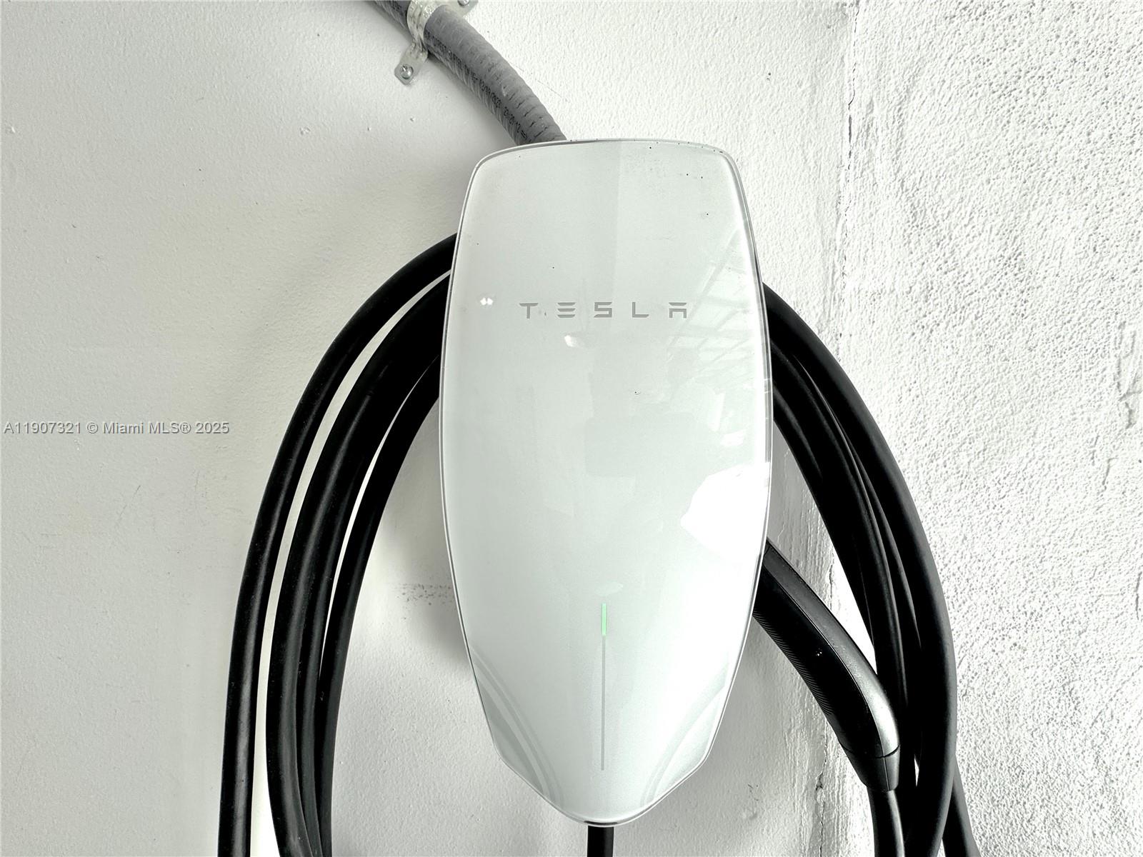 SECTORS 9 AND 10-PARCEL H - Residential Lease