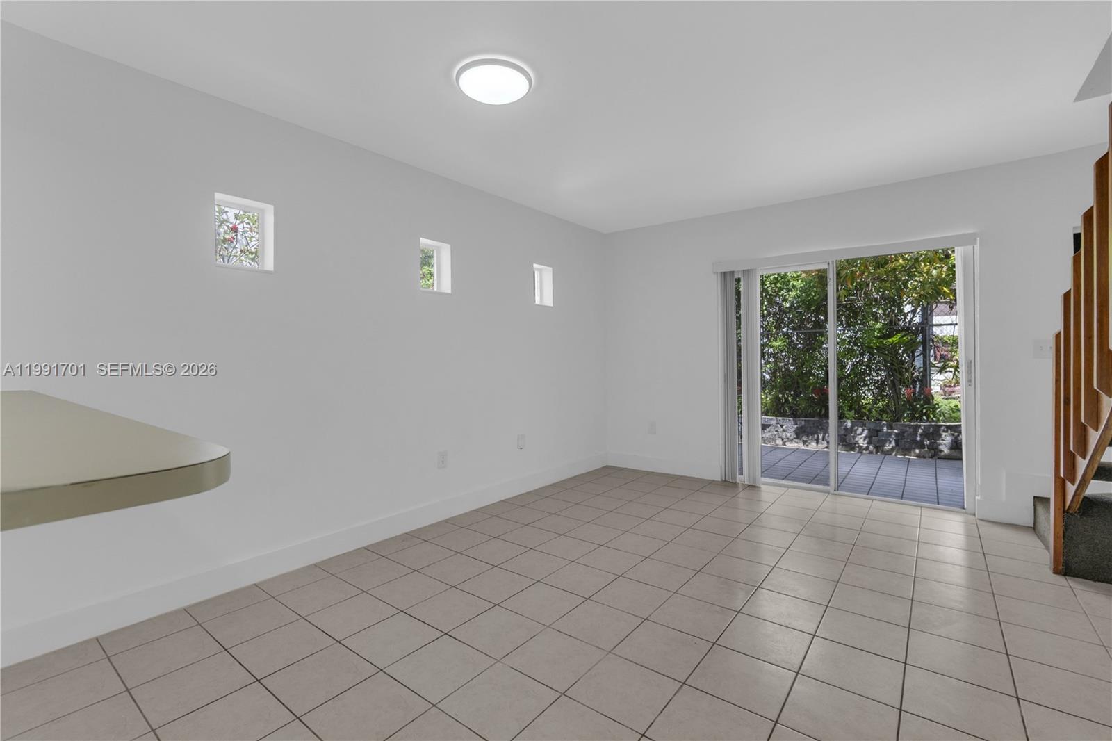 ALHAMBRA MANORS CONDO - Residential