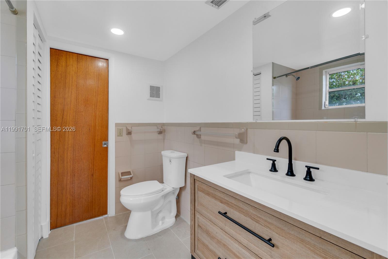 ALHAMBRA MANORS CONDO - Residential