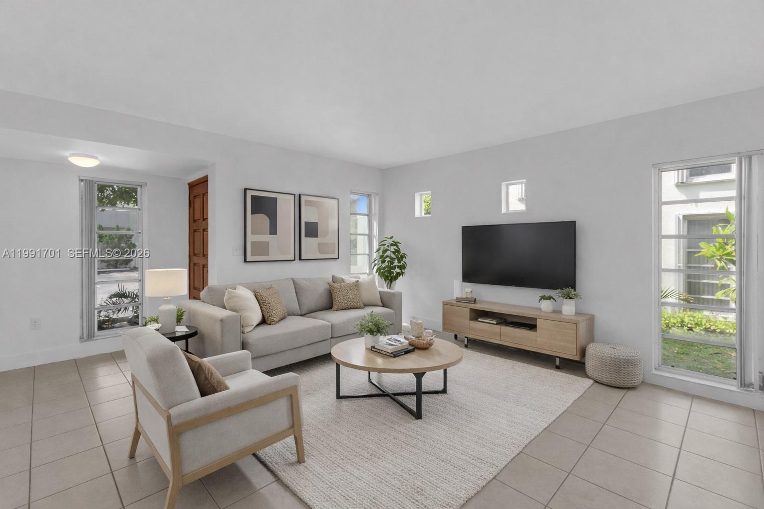 ALHAMBRA MANORS CONDO - Residential